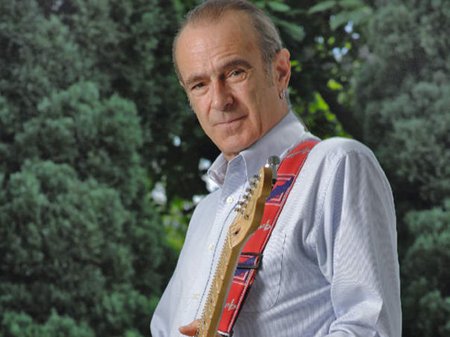 Francis Rossi: where's your dignity man?